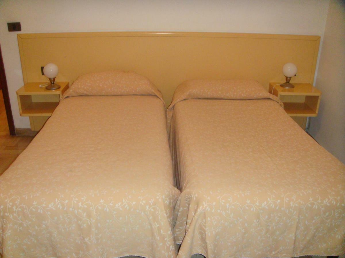 Residence Executive Ancona Ruang foto