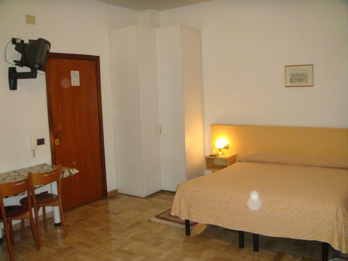 Residence Executive Ancona Ruang foto