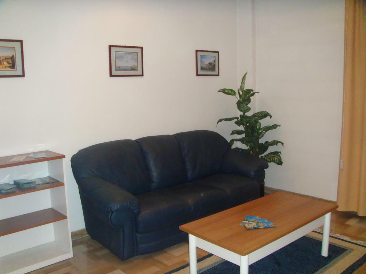 Residence Executive Ancona Bagian luar foto