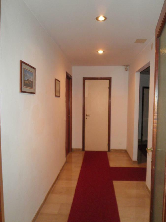 Residence Executive Ancona Bagian luar foto